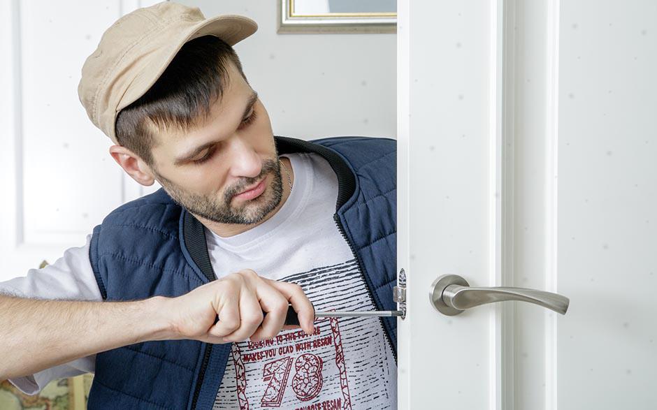 faire appel à un serrurier Courbevoie